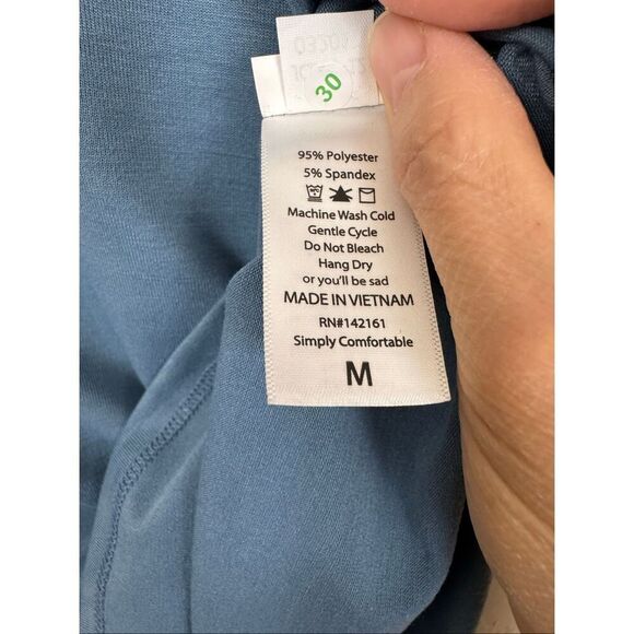 Lularoe Disney Randy Top Minnie Mouse - Size Medium - Picture 5 of 7